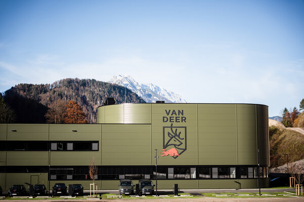 VAN DEER-Red Bull Sports, Scheffau