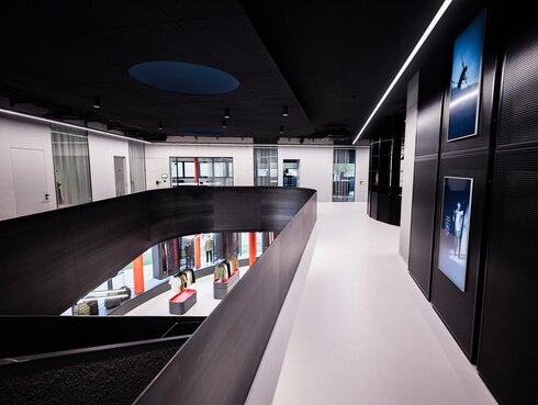 VAN DEER-Red Bull Sports