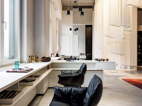 James Good Coiffeur Lounge