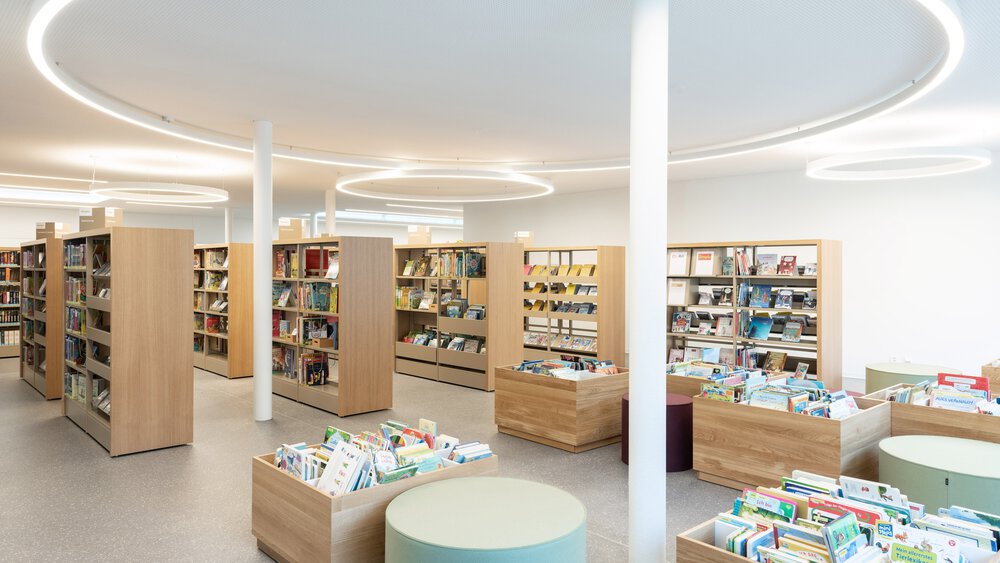 Staatsarchiv und Kantonsbibliothek
