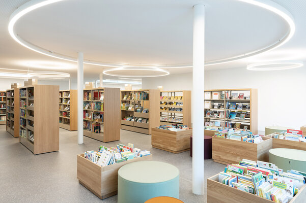Staatsarchiv und Kantonsbibliothek