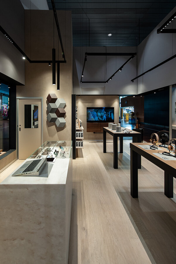 B&O Airport Store
