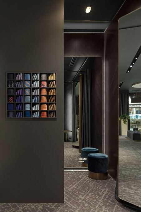 Boutique Frame