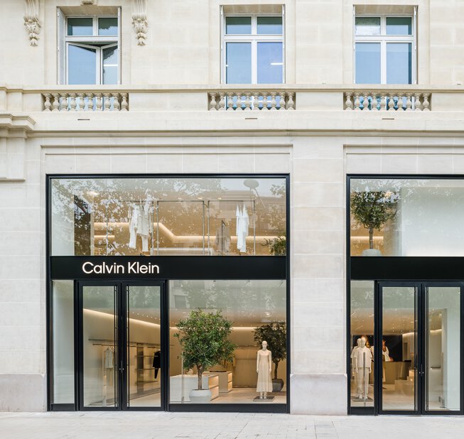CALVIN KLEIN