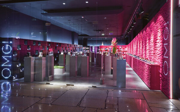 OMG! SHOE STORE