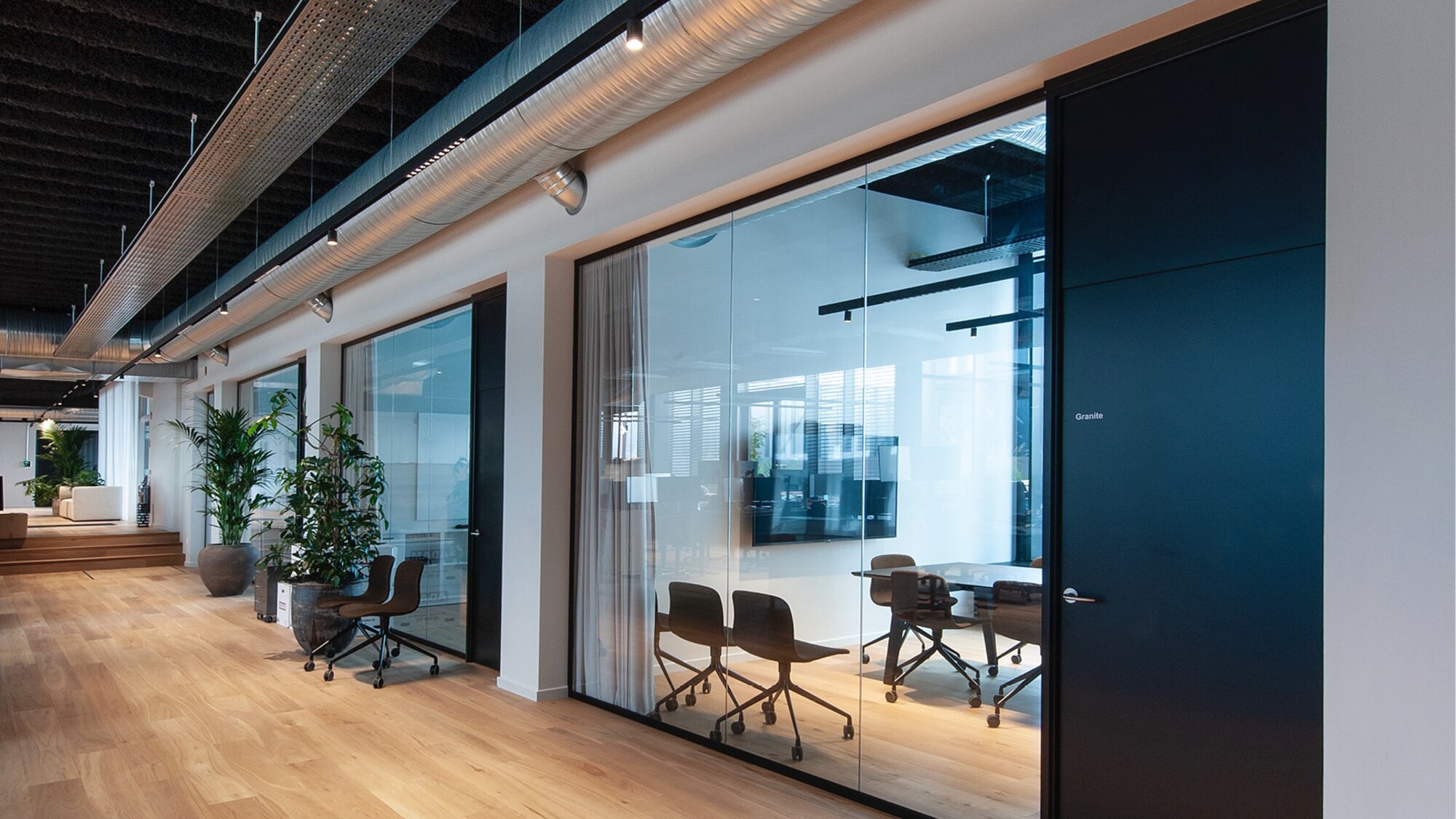 MOVE IT SYSTEM 25 - Everything on track - Luminaire | XAL
