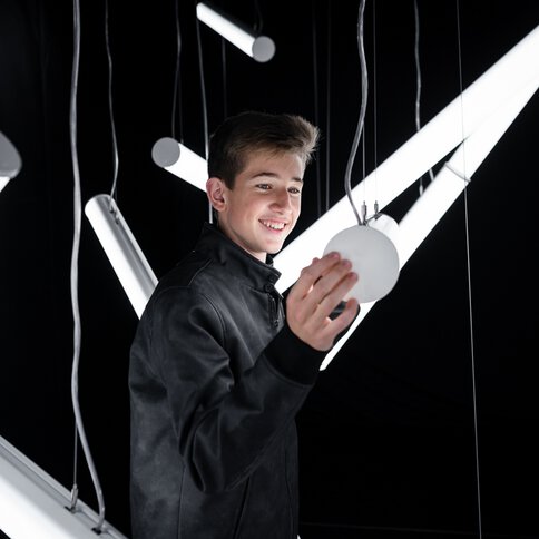 Nico, Lehrling Elektrotechnik